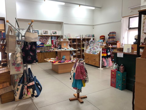 Copper Country Keepsakes - Accommodation NSW 0