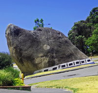 Dog Rock - Accommodation NSW