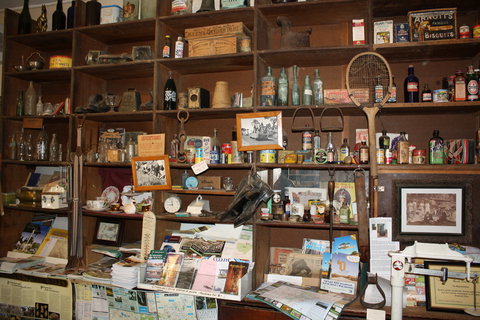 Tuena Panning For Gold - Accommodation NSW 1