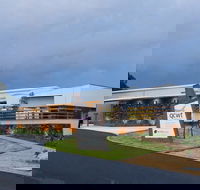 Varias Restaurant and Function Centre at the Queensland College of Wine Tourism - Accommodation NSW