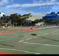 Cleve Sporting Facilities - Accommodation NSW