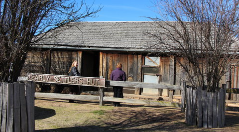 Early Settlers Hut - Accommodation NSW 1