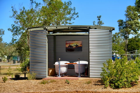 Julia Creek Artesian Baths - Accommodation NSW 0