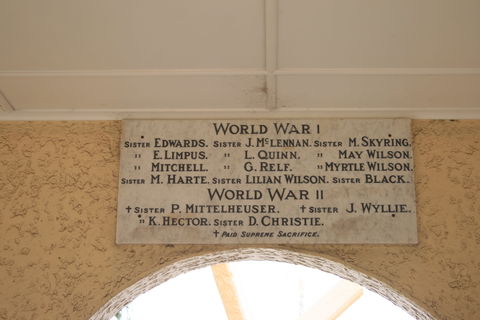 Bundaberg War Nurses Memorial And Park - Accommodation NSW 1