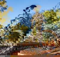 Laverton - Accommodation NSW