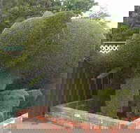 Railton Town of Topiary - Accommodation NSW