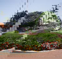 Yeppoon War Memorial - Accommodation NSW