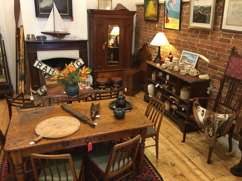 Braidwood Antiques - Accommodation NSW 1