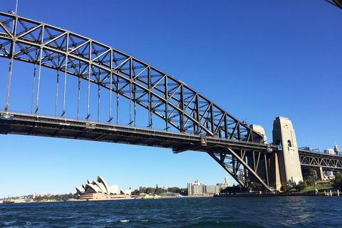 Private Sydney Harbour Sightseeing Cruise With Local Captain - Accommodation NSW 5