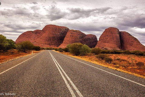 5-Hour Kata Tjuta Sunrise Tour From Ayers Rock With Breakfast - Accommodation NSW 4