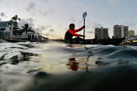 Surfers Paradise Sunset Kayak And Dinner - Accommodation NSW 1