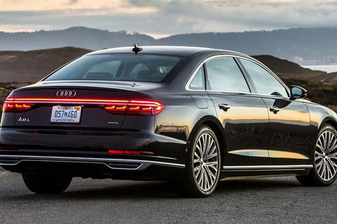 Audi A8 Chauffeur Car Melbourne Airport To CBD - Accommodation NSW 6