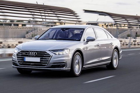 Audi A8 Chauffeur Car Melbourne Airport To CBD - Accommodation NSW 2