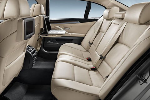 Arrival Private Transfer Melbourne Airport MEL To Melbourne City By Business Car - Accommodation NSW 1
