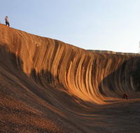 Wave Rock - Accommodation NSW