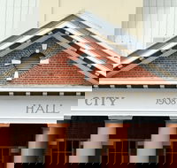 Maryborough City Hall - Accommodation NSW