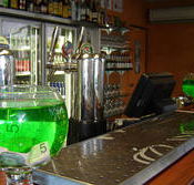 The Tap On Mitchell - home of the Fishbowl Cocktail - Accommodation NSW