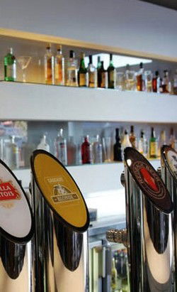 Broken Hill Hotel - Accommodation NSW 2