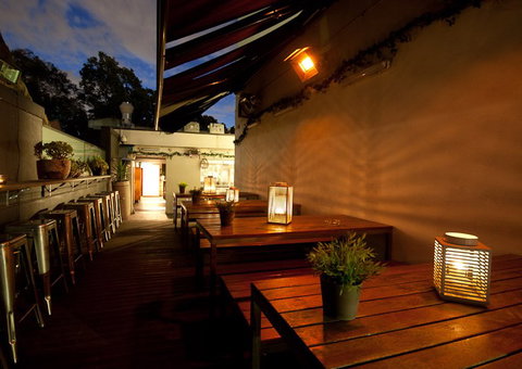 White Horse Hotel - Accommodation NSW 3
