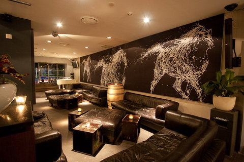 White Horse Hotel - Accommodation NSW 5