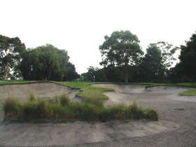 Commonwealth Golf Club - Accommodation NSW 1