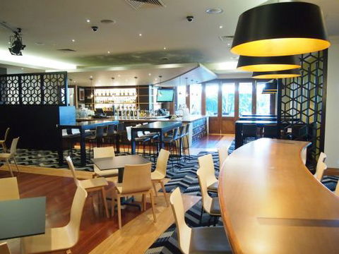 The Grovedale Hotel - Accommodation NSW 2