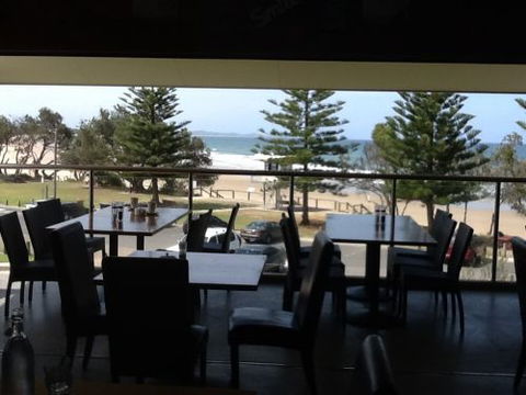 Fat Fish Beachfront Bistro - Accommodation NSW 0