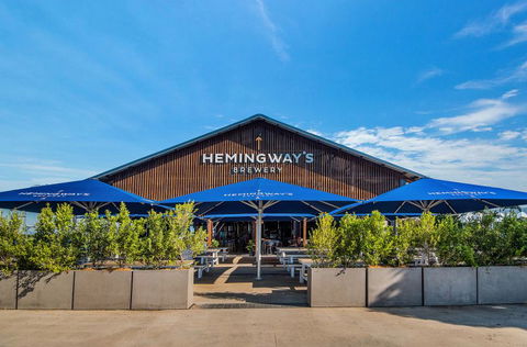 Hemingway's Brewery Cairns Wharf - Accommodation NSW 1