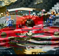 Aussie Rock Show The Retro Girls Club Boutique Hotel - Accommodation NSW