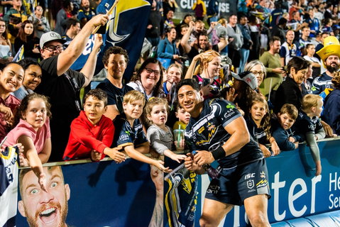 North Queensland Toyota Cowboys Versus Newcastle Knights - Accommodation NSW 1