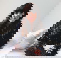 The Barn at Wombat Flat presents Louise Adams Alive and Streaming - Accommodation NSW