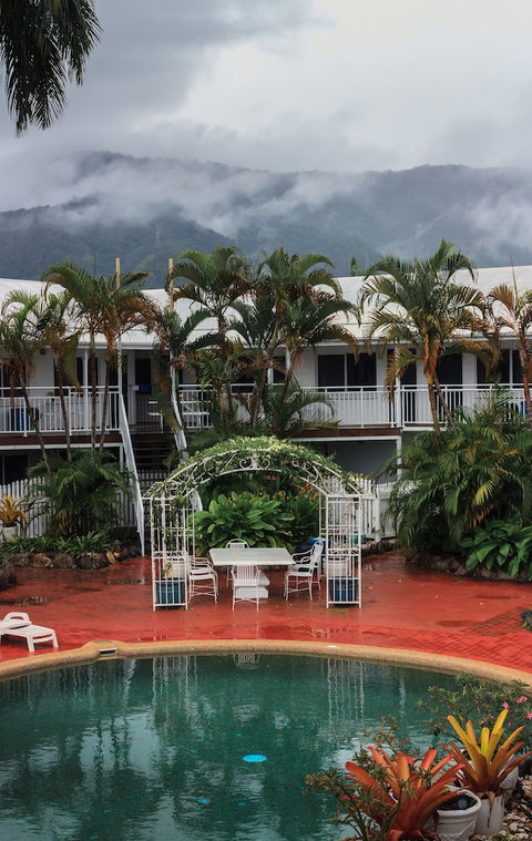 Cairns New Chalon - Accommodation NSW 5