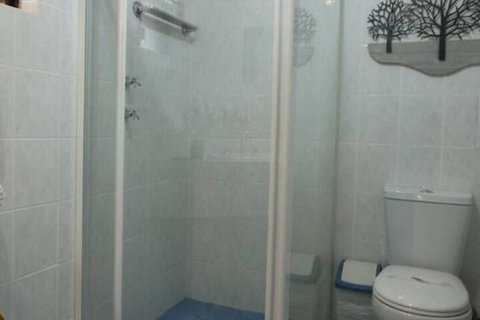 Hilltops Retreat Motor Inn - Accommodation NSW 5