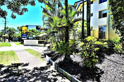 Sand Castles On Currumbin Beach - Accommodation NSW 2