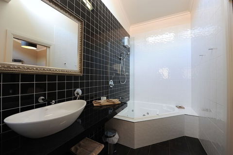 Alexandra Place - Accommodation NSW 2
