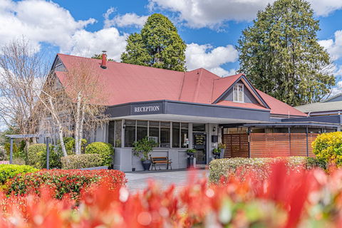 Cotswold Gardens - Accommodation NSW 1