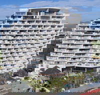 Broadbeach Savannah Hotel  Resort - Accommodation NSW