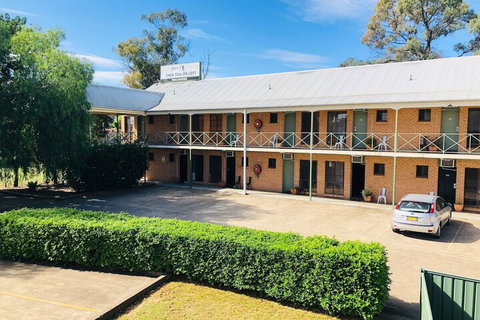 Campbelltown Colonial Motor Inn - Accommodation NSW 2