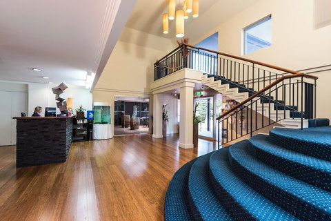 Bellevue On The Lakes - Accommodation NSW 7