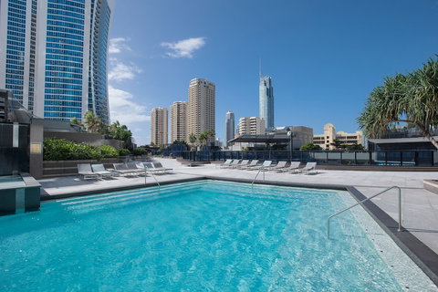 Mantra Circle On Cavill - Accommodation NSW 2