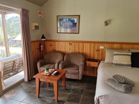 D'Altons Studios - Accommodation NSW 5