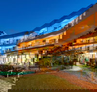 Camelot Motel - Accommodation NSW