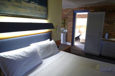Wanderlight Motor Inn - Accommodation NSW 7