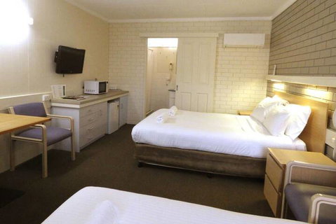 Wanderlight Motor Inn - Accommodation NSW 5