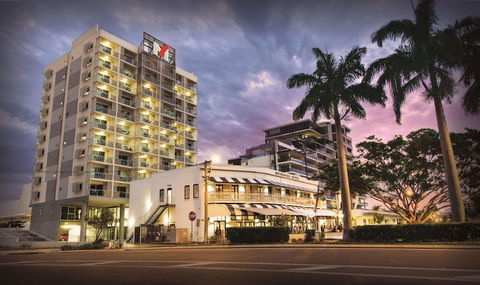 Oaks Townsville Metropole Hotel - Accommodation NSW 4