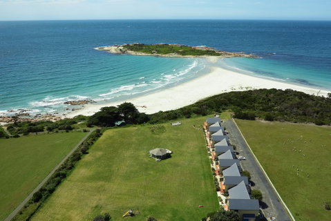 Diamond Island Resort & Bicheno Penguin Show - Accommodation NSW 0