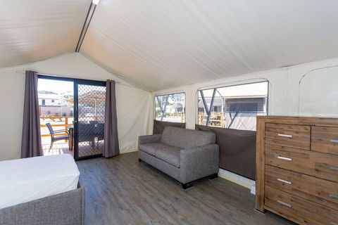 Shoal Bay Holiday Park - Accommodation NSW 3
