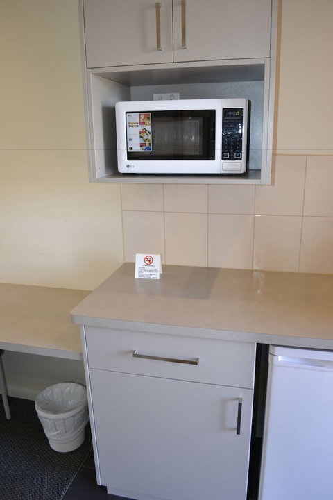 Werribee Motel & Apartments - Accommodation NSW 5