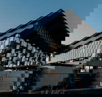 Highlander Hotel - Accommodation NSW