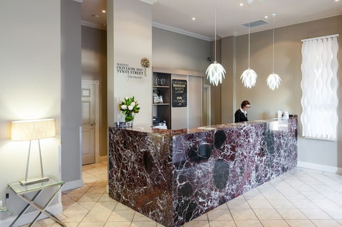 Majestic Old Lion Apartments - Accommodation NSW 2